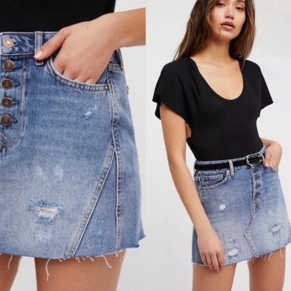 Free People NWT Breezy Jean Mini Skirt Distressed Button Front denim skirt 30